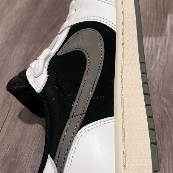 Nike Air Jordan 1 Retro low OG SP  Travis Scott Olive women’s used twice - Picture 6 of 8